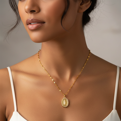 Oval Inlay Pendant Necklace 15"-17" 18k Gold-Plated